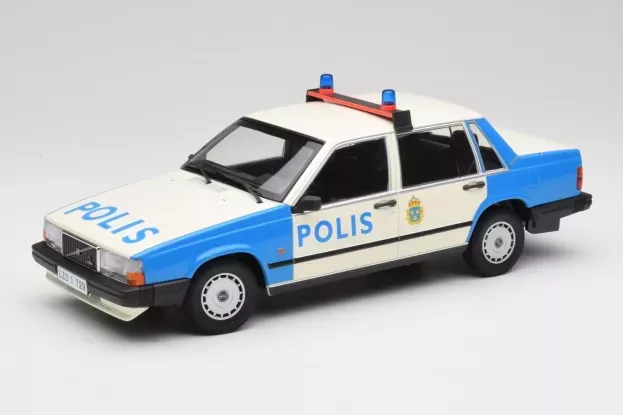 Minichamps Volvo 740gl Sweden Polis 1986 1:18 155171791